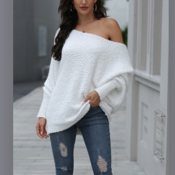 White Over-Sized pullover popcorn knitted sweater - Picture 4 of 9